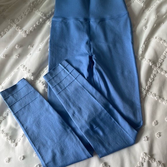 Sculpt kit by fabletics size small - Picture 2 of 4